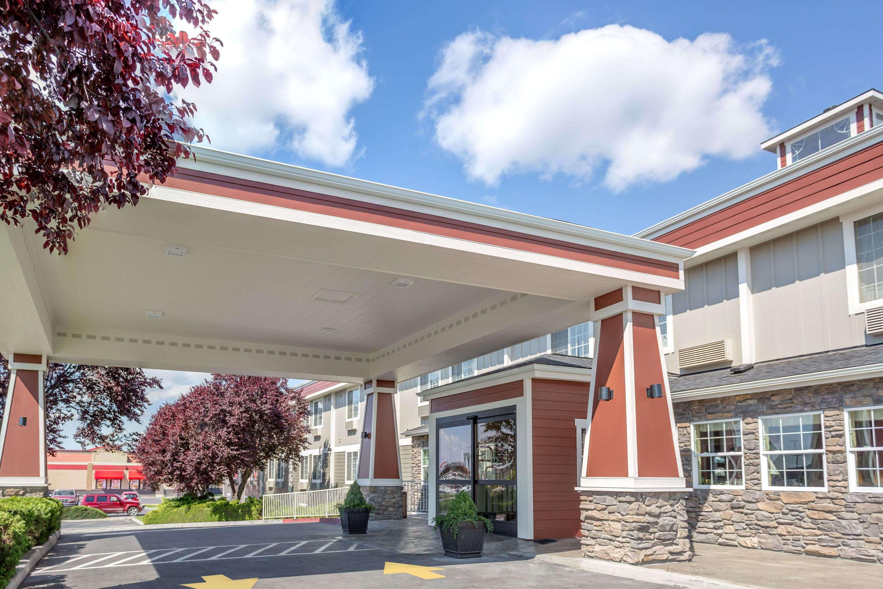 Ramada By Wyndham Moses Lake Exterior photo